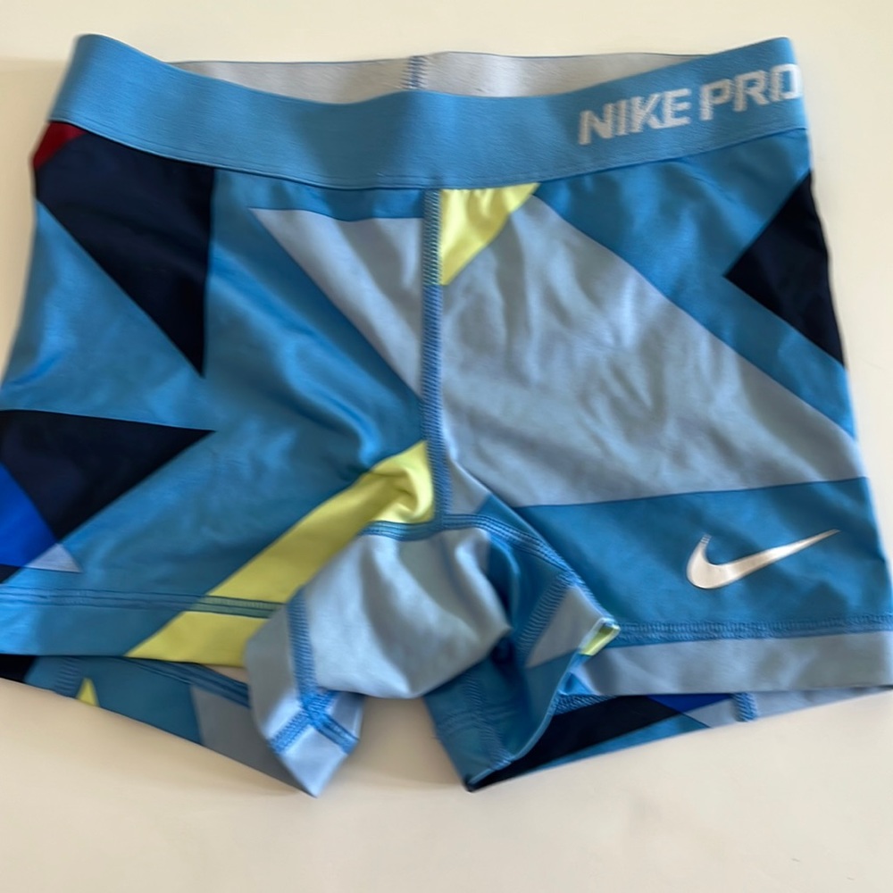 Women’s Nike pro extra small biker shorts